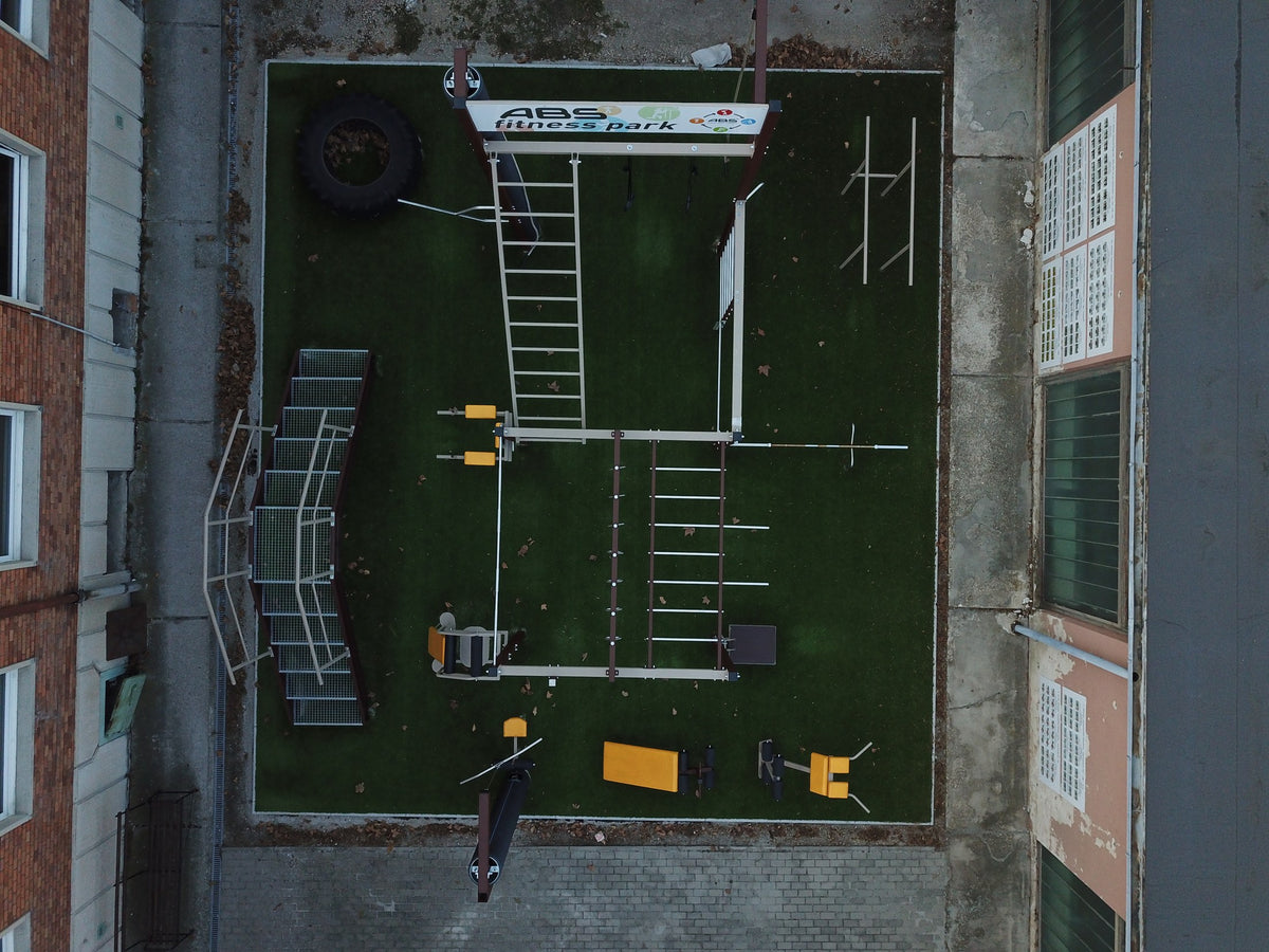 Győr, GYSZC Bercsényi iskola – ABS Fitness Park drónnézet 3