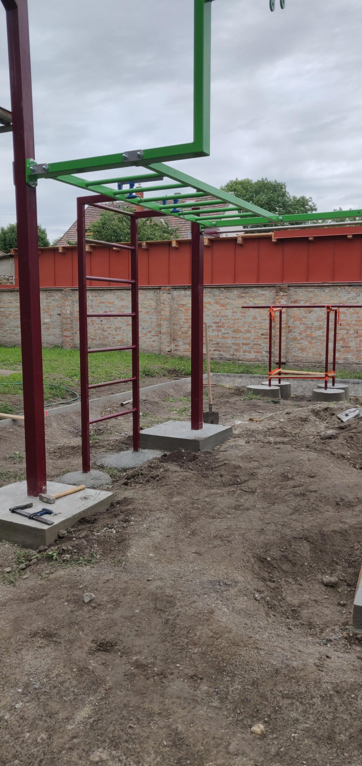 Mosonmagyaróvár Bolyai – ABS Fitness Park betonba ágyazás