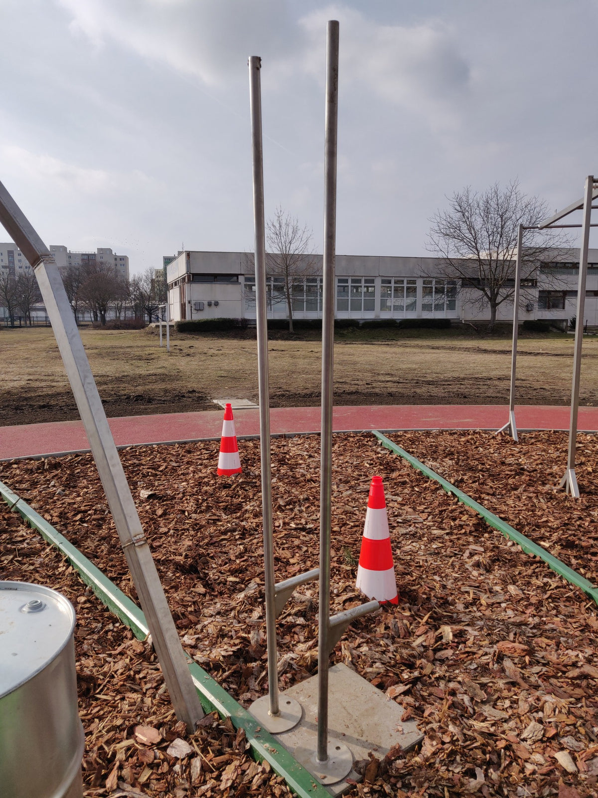 Győrújbarát HajszaPark – gólyaláb