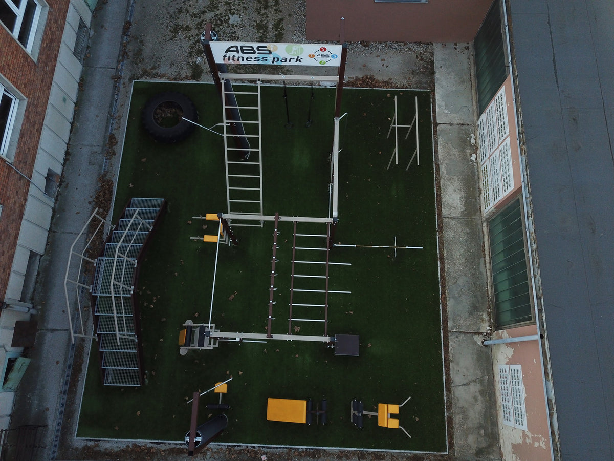 Győr, GYSZC Bercsényi iskola – ABS Fitness Park drónnézet 2