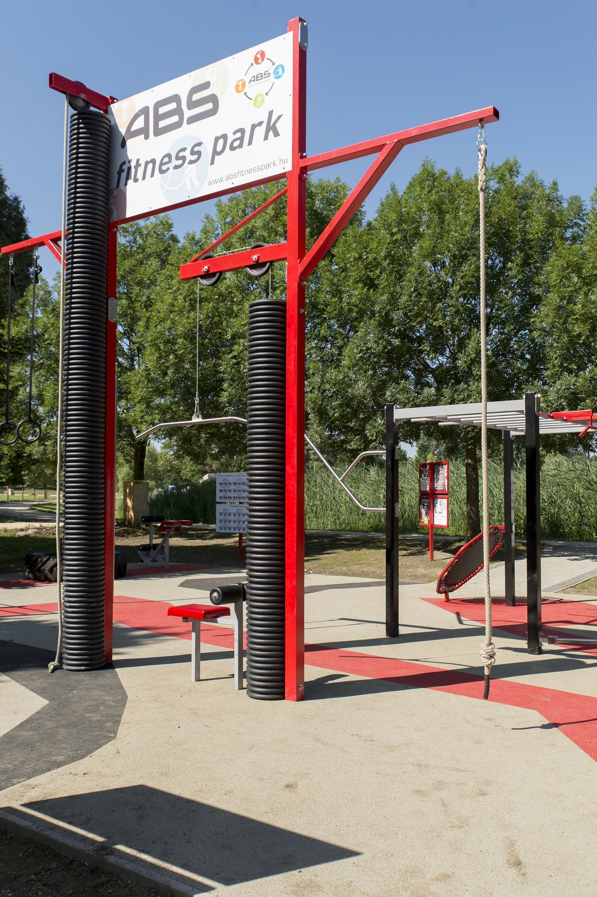 Tatabánya ABS Fitness Park – központi blokk