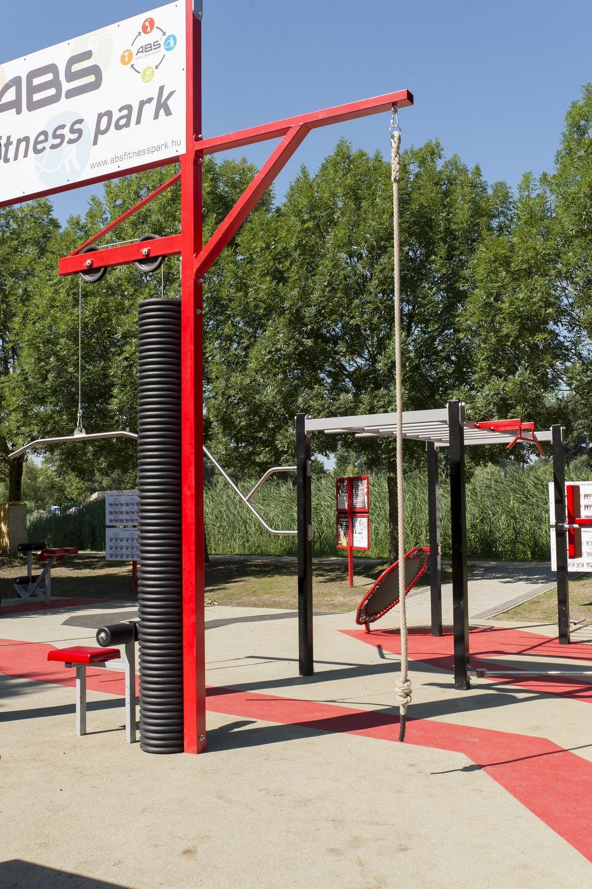 Tatabánya ABS Fitness Park – kültéri mászókötél